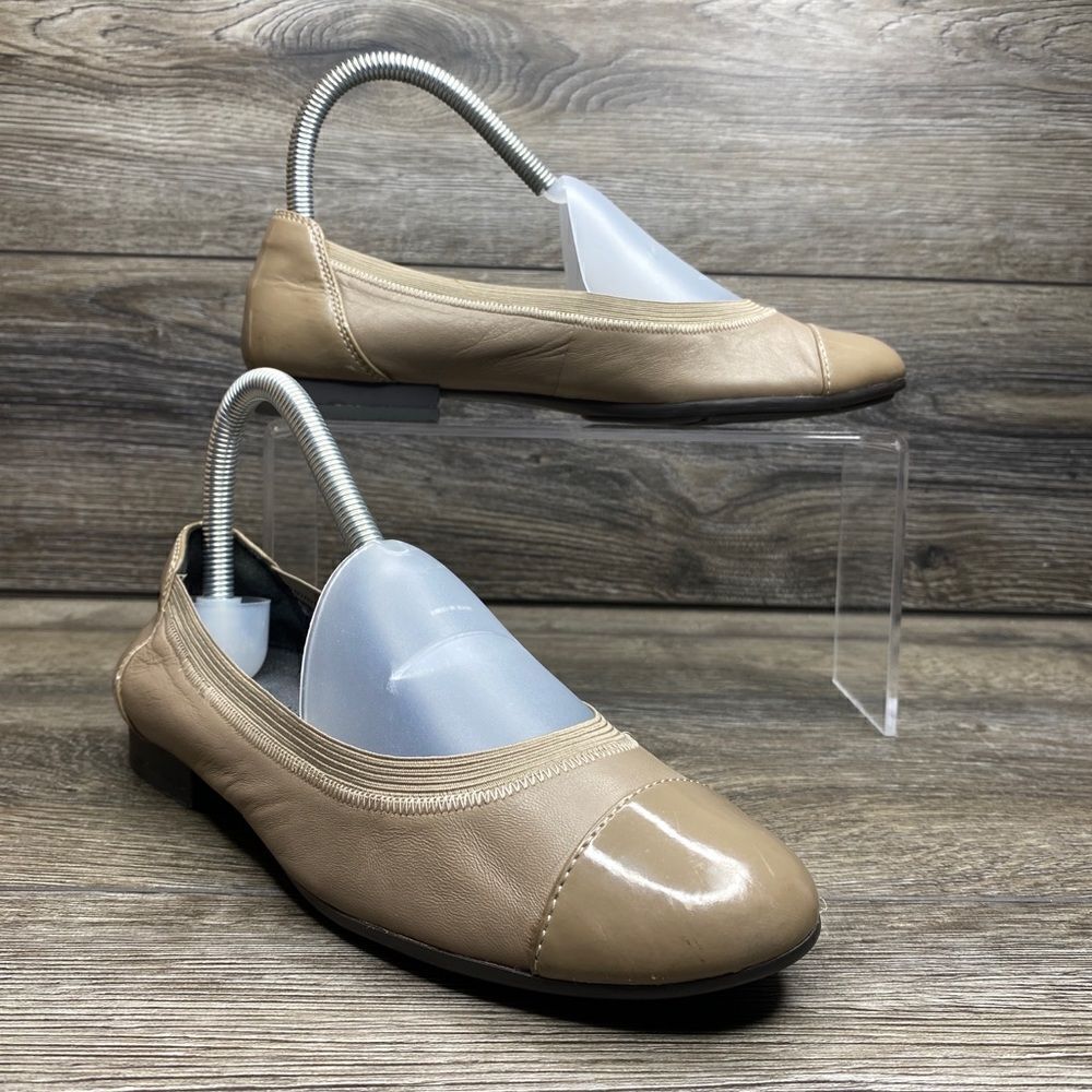 Naturalizer Beige Patent Cap-Toe Ballet Flats